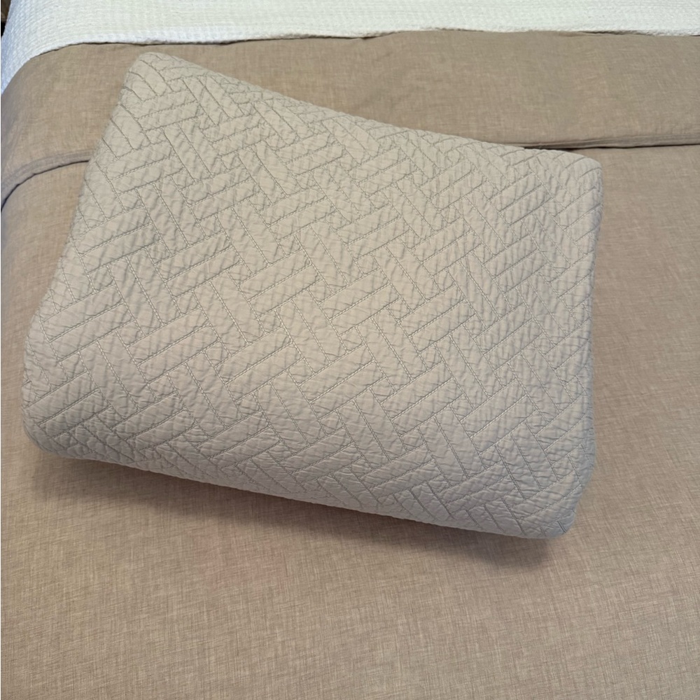 Boll & branch king size quilt in a eucalyptus tone
